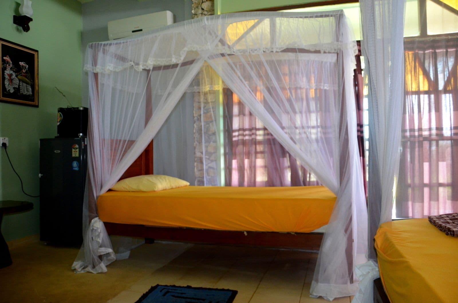 Time N Tide Beach Resort Hikkaduwa Buitenkant foto