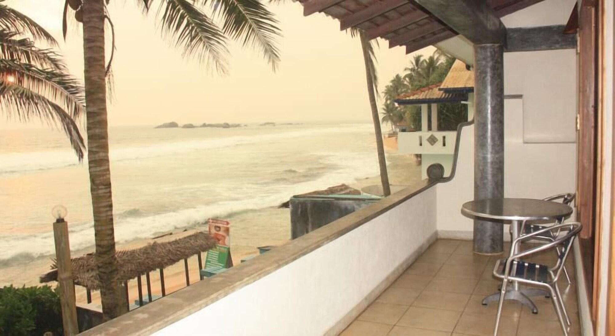 Time N Tide Beach Resort Hikkaduwa Buitenkant foto