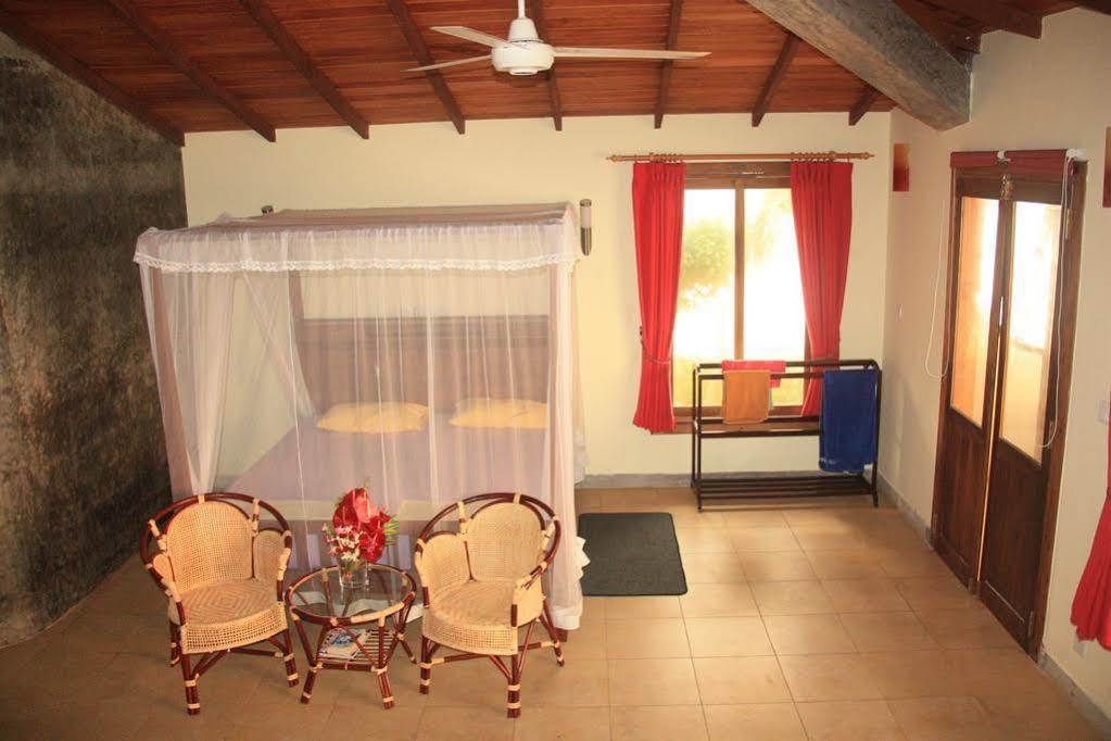 Time N Tide Beach Resort Hikkaduwa Buitenkant foto